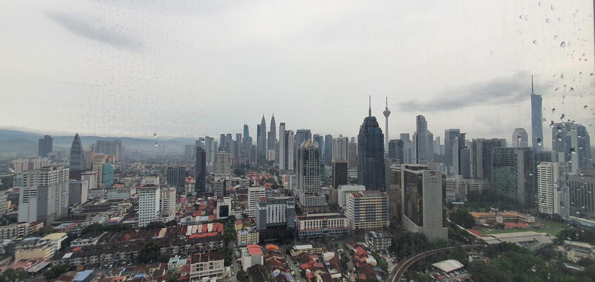 Amazing Klcc View @ Regalia Residence Куала-Лумпур Номер фото